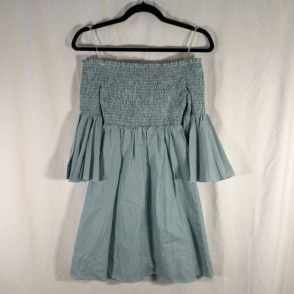 Gianni Bini Mini Dress Women's XS Green Smocked 1/2 Bell Sleeve Pullover